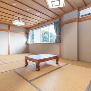 Japanese-Style Room